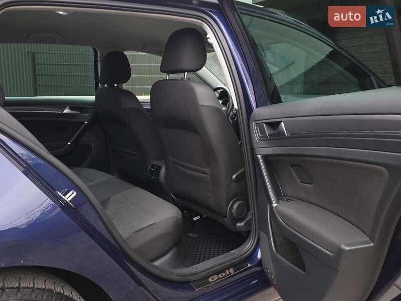 Хэтчбек Volkswagen e-Golf 2018 в Тернополе фото 32 Хэтчбек Volkswagen e-Golf 2018 в Тернополе