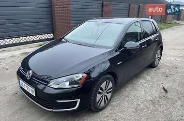 Хетчбек Volkswagen e-Golf 2016 в Києві