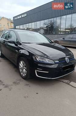Хэтчбек Volkswagen e-Golf 2016 в Ровно