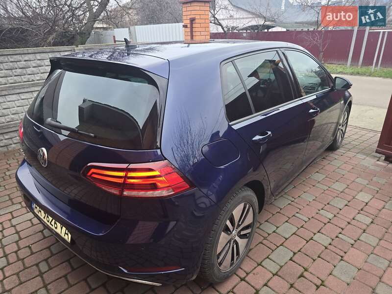 Volkswagen e-Golf 2017