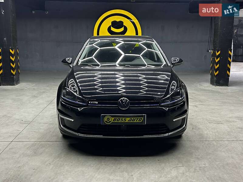 Хэтчбек Volkswagen e-Golf 2016 в Черновцах фото 2 Хэтчбек Volkswagen e-Golf 2016 в Черновцах