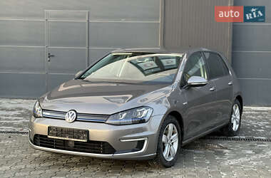Хетчбек Volkswagen e-Golf 2015 в Городку
