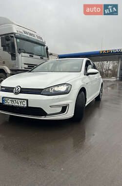 Хетчбек Volkswagen e-Golf 2016 в Львові