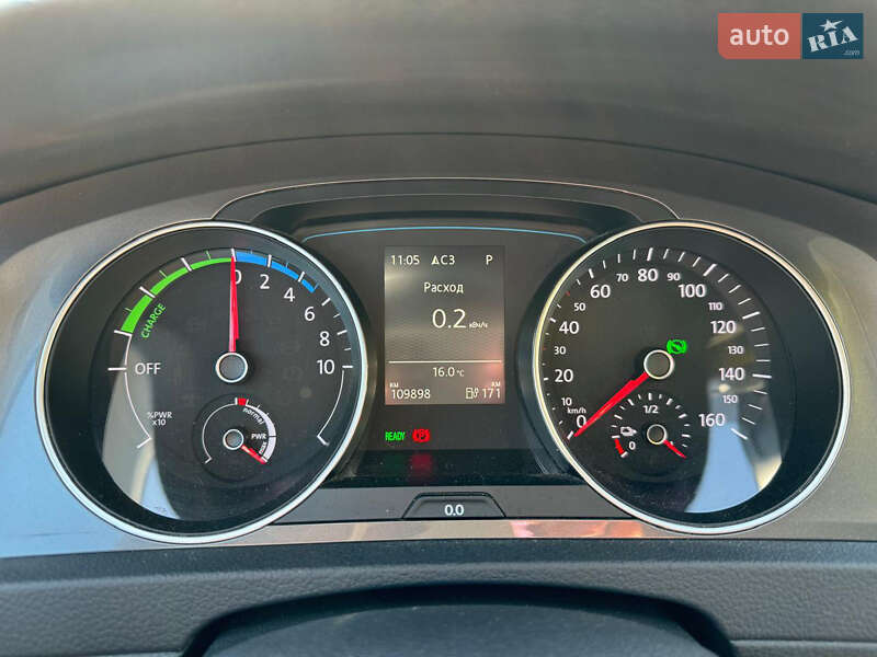 Хетчбек Volkswagen e-Golf 2015 в Броварах фото 22 Хетчбек Volkswagen e-Golf 2015 в Броварах