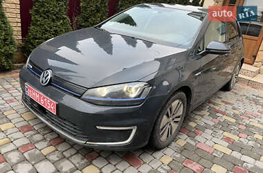 Хэтчбек Volkswagen e-Golf 2015 в Львове