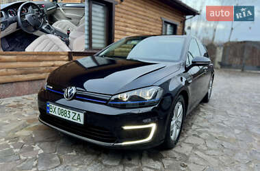 Хэтчбек Volkswagen e-Golf 2015 в Каменец-Подольском