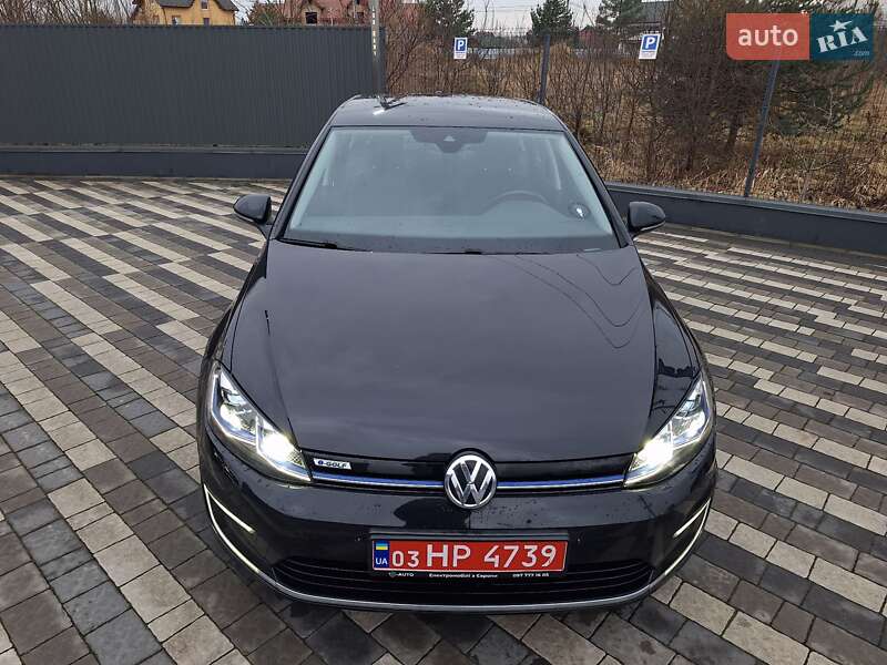 Хетчбек Volkswagen e-Golf 2017 в Городку