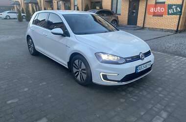 Хетчбек Volkswagen e-Golf 2016 в Вінниці