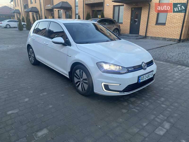 Volkswagen e-Golf 2016