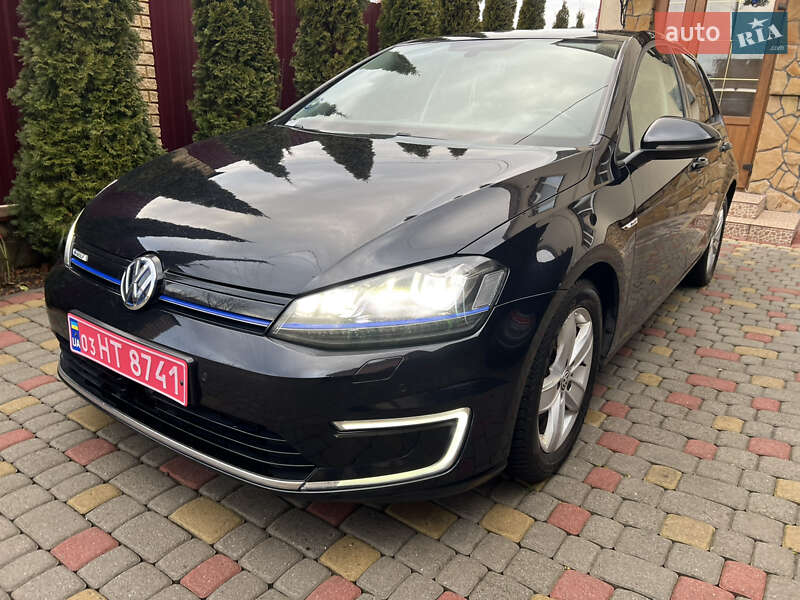 Хетчбек Volkswagen e-Golf 2016 в Львові