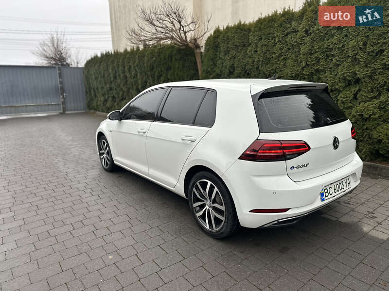 Хэтчбек Volkswagen e-Golf 2018 в Львове