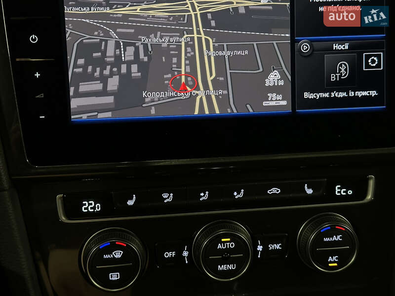 Хэтчбек Volkswagen e-Golf 2018 в Львове