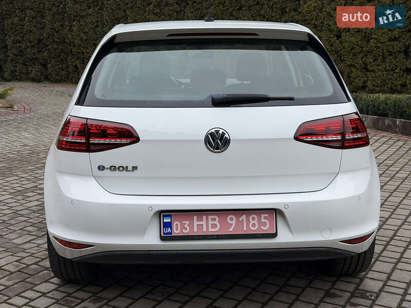 Хетчбек Volkswagen e-Golf 2015 в Рівному
