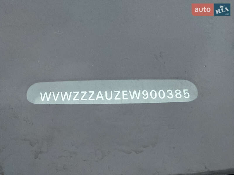 Хетчбек Volkswagen e-Golf 2015 в Рівному