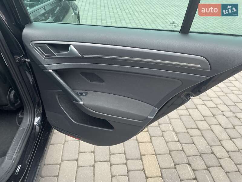 Хетчбек Volkswagen e-Golf 2019 в Хмельницькому