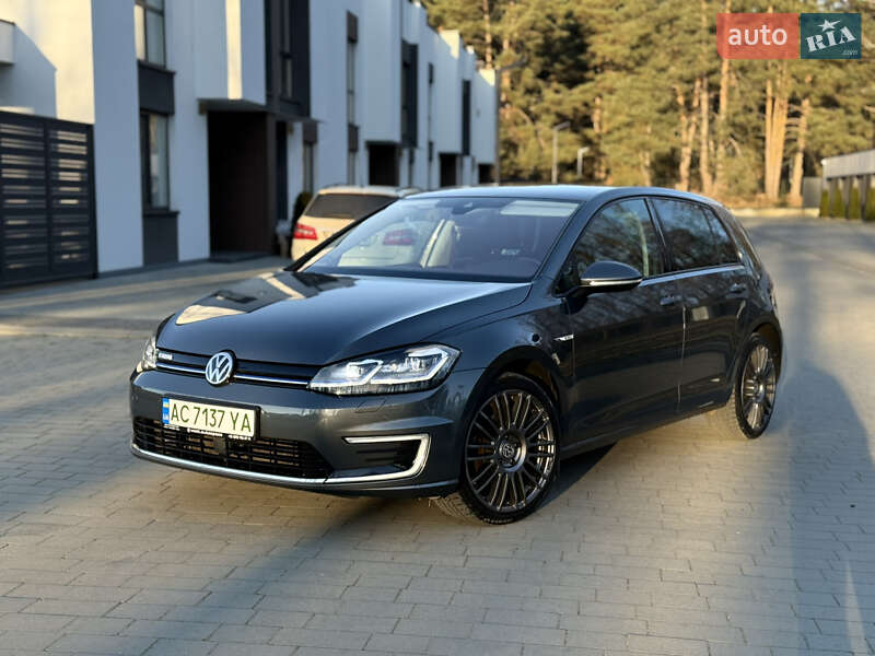 Хэтчбек Volkswagen e-Golf 2018 в Ковеле