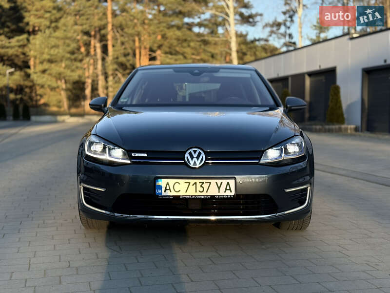 Хэтчбек Volkswagen e-Golf 2018 в Ковеле