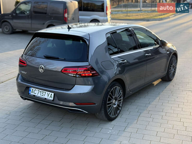 Хэтчбек Volkswagen e-Golf 2018 в Ковеле