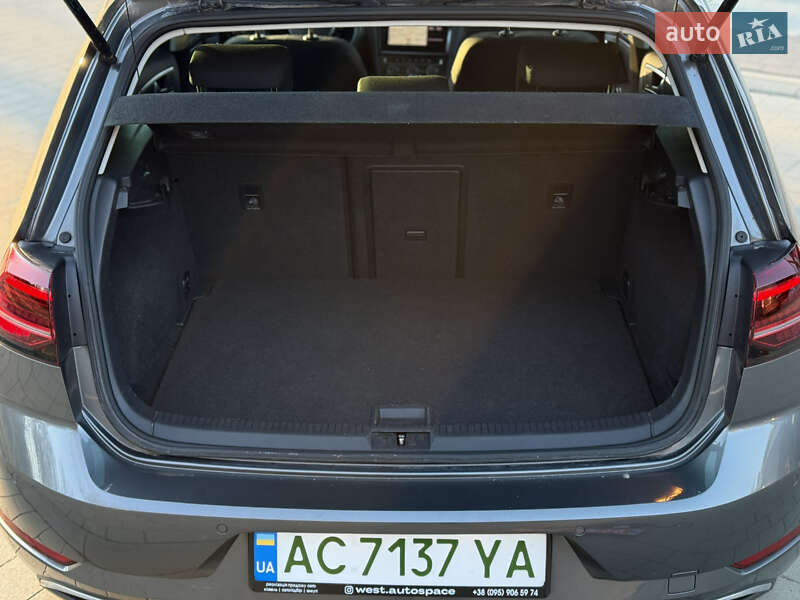 Хэтчбек Volkswagen e-Golf 2018 в Ковеле