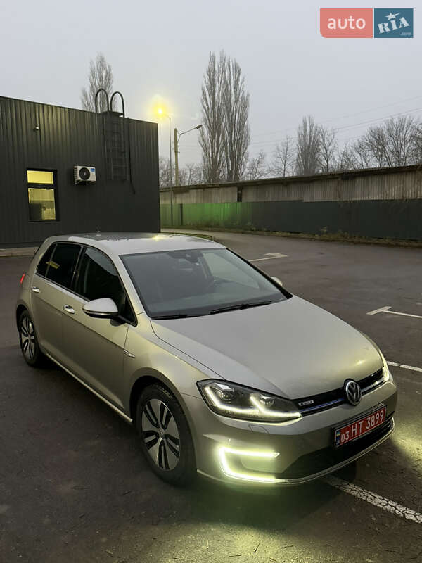 Хетчбек Volkswagen e-Golf 2018 в Кам'янець-Подільському
