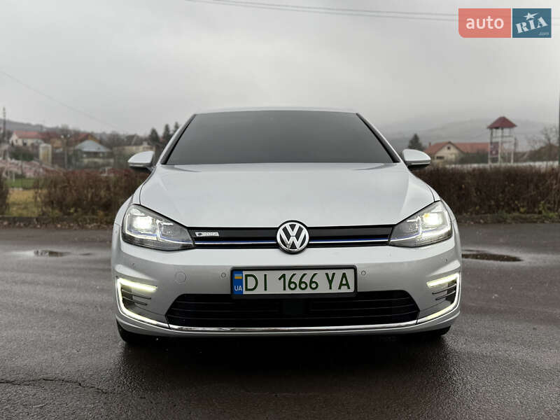 Хетчбек Volkswagen e-Golf 2020 в Береговому