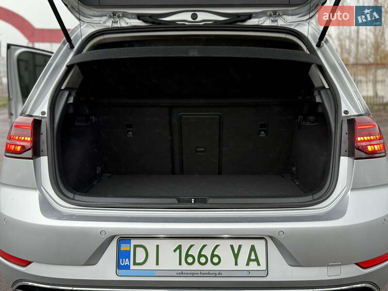 Хетчбек Volkswagen e-Golf 2020 в Береговому