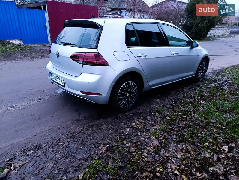 Volkswagen e-Golf