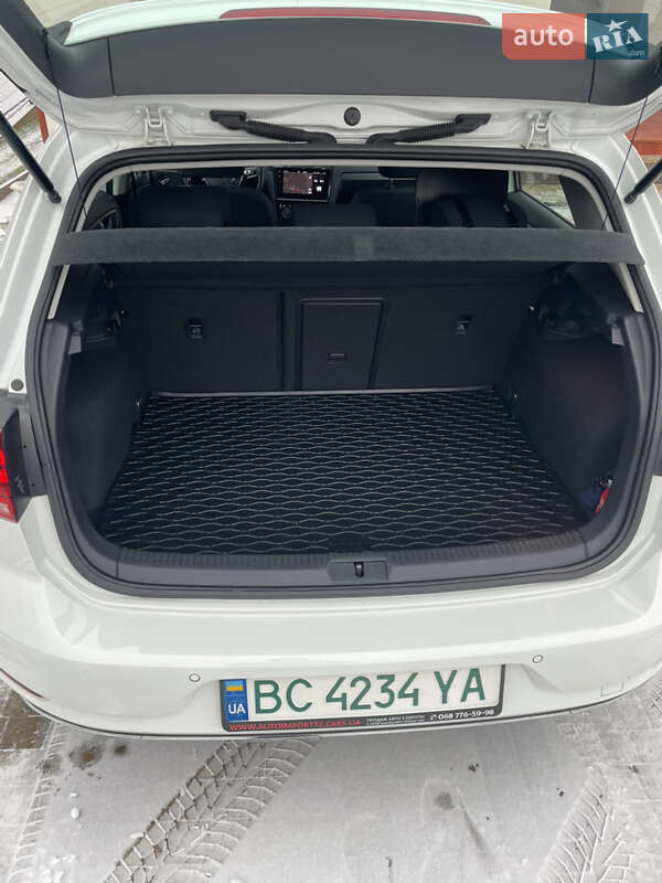 Хэтчбек Volkswagen e-Golf 2020 в Львове