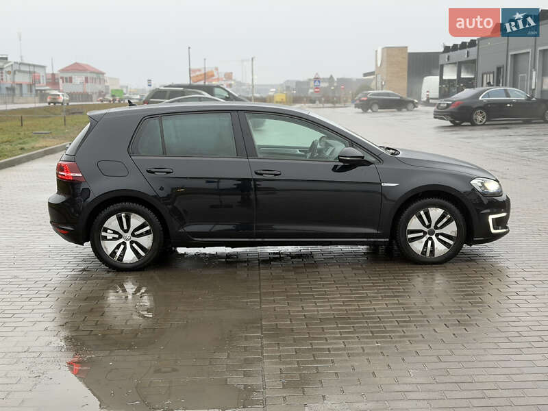 Хетчбек Volkswagen e-Golf 2015 в Луцьку