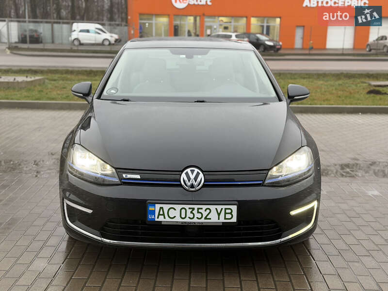 Хетчбек Volkswagen e-Golf 2015 в Луцьку