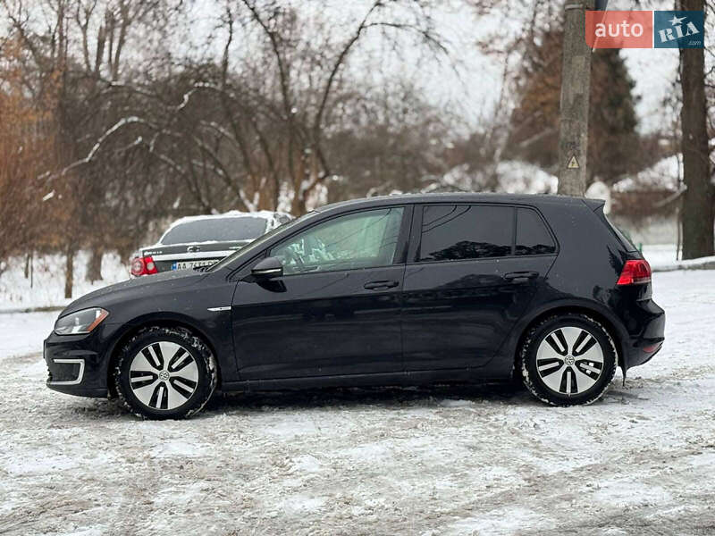 Хэтчбек Volkswagen e-Golf 2016 в Киеве
