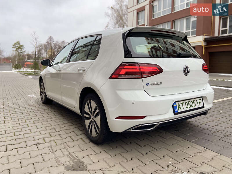 Хетчбек Volkswagen e-Golf 2019 в Івано-Франківську