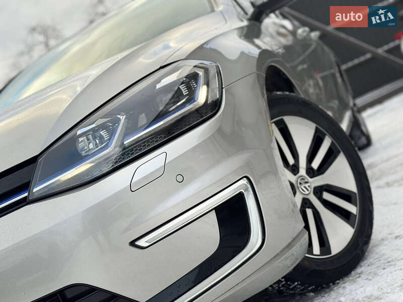 Хэтчбек Volkswagen e-Golf 2017 в Трускавце