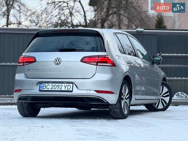Хэтчбек Volkswagen e-Golf 2017 в Трускавце