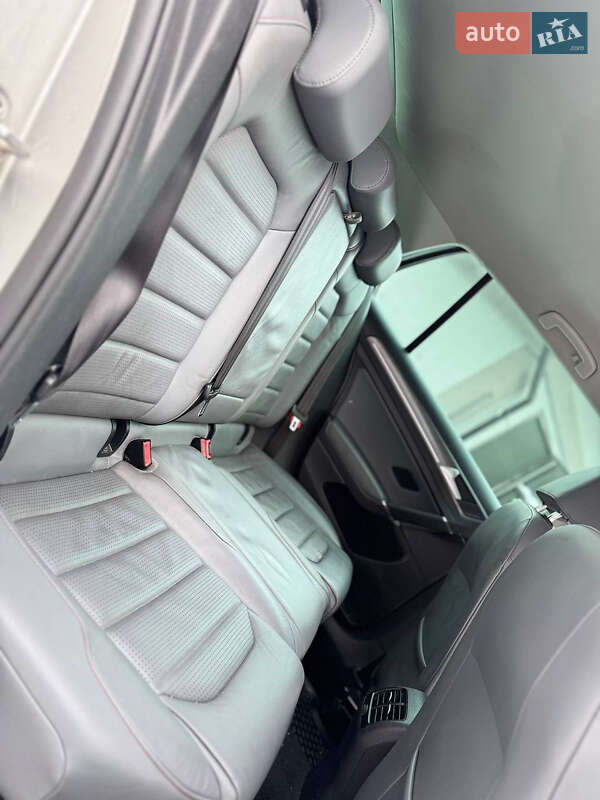 Хэтчбек Volkswagen e-Golf 2017 в Трускавце