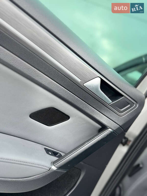 Хэтчбек Volkswagen e-Golf 2017 в Трускавце