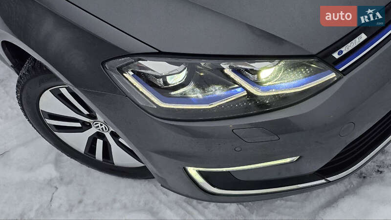 Хетчбек Volkswagen e-Golf 2017 в Кам'янець-Подільському