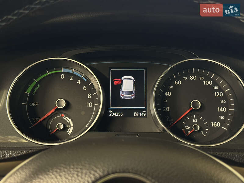 Хэтчбек Volkswagen e-Golf 2017 в Ровно