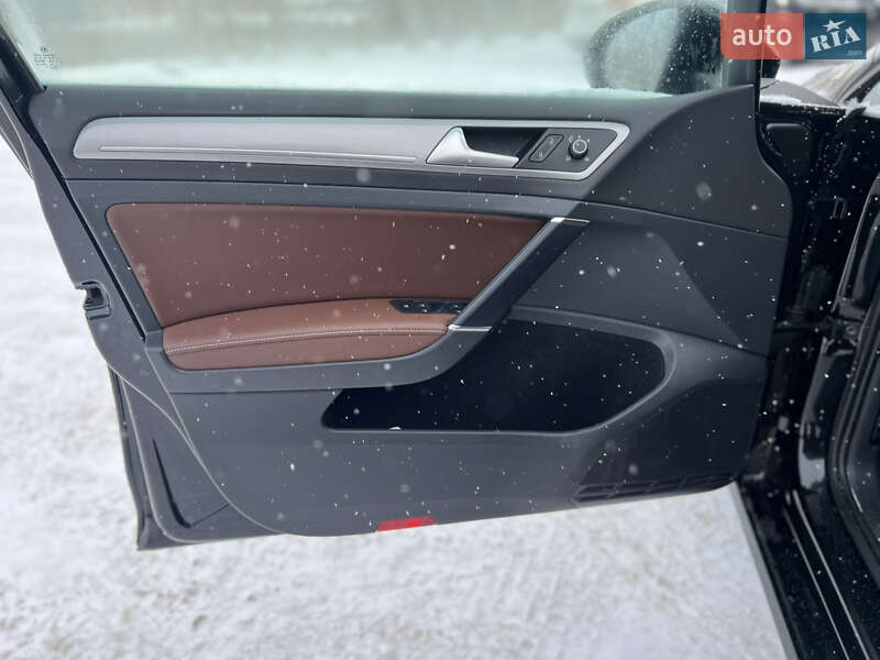 Хетчбек Volkswagen e-Golf 2014 в Кропивницькому