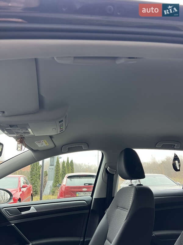 Хетчбек Volkswagen e-Golf 2020 в Львові