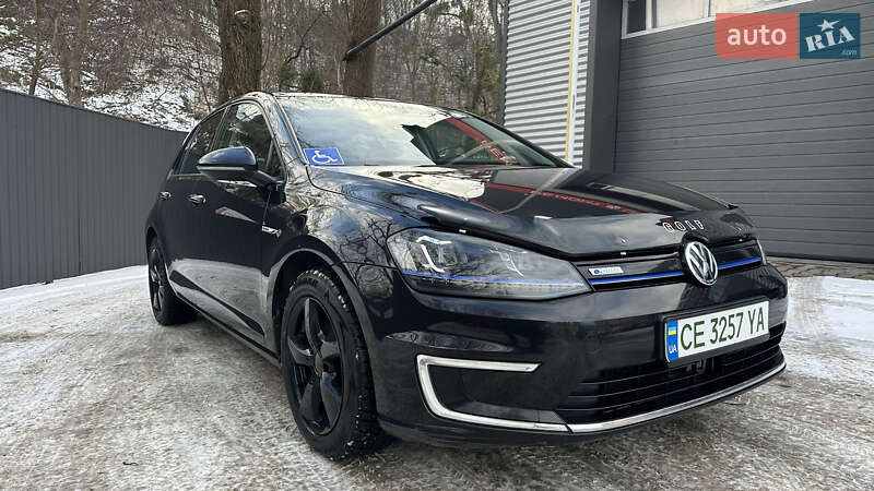 Volkswagen e-Golf 2015