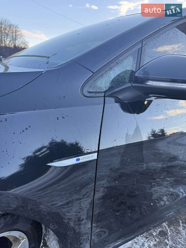 Хетчбек Volkswagen e-Golf 2018 в Тернополі фото 3 Хетчбек Volkswagen e-Golf 2018 в Тернополі