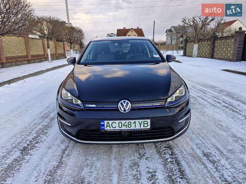 Хетчбек Volkswagen e-Golf 2015 в Луцьку