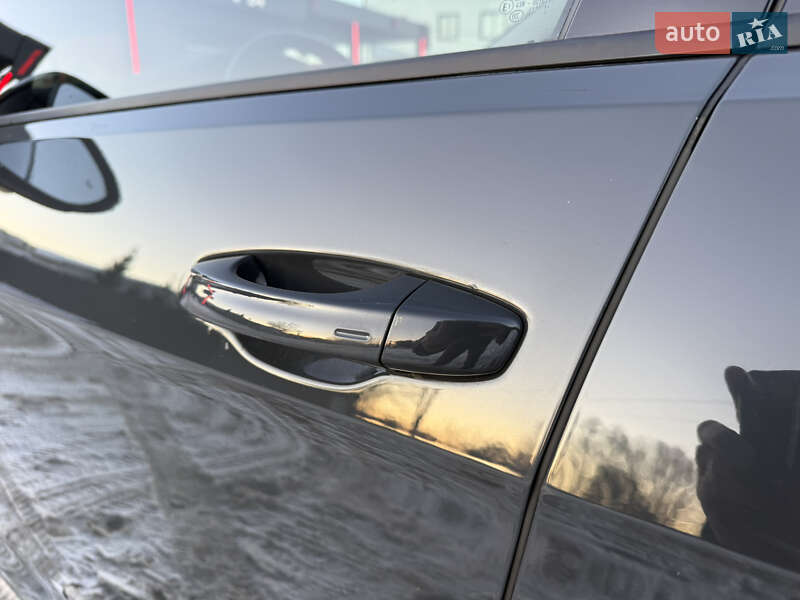 Хэтчбек Volkswagen e-Golf 2019 в Львове