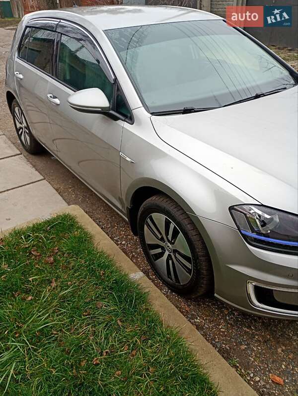 Хетчбек Volkswagen e-Golf 2014 в Олександрії