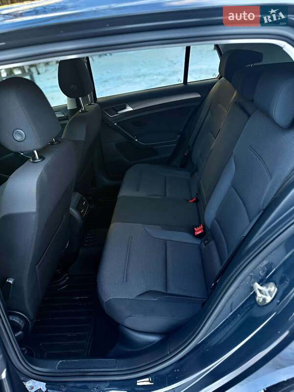 Хетчбек Volkswagen e-Golf 2020 в Бродах