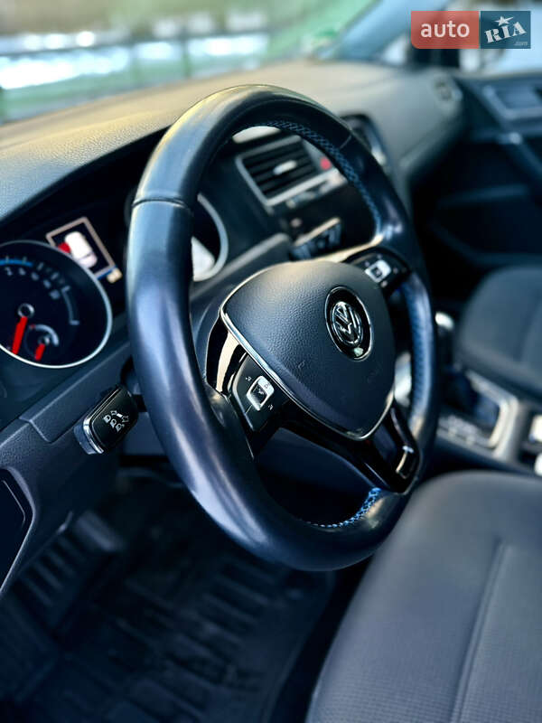 Хетчбек Volkswagen e-Golf 2020 в Бродах