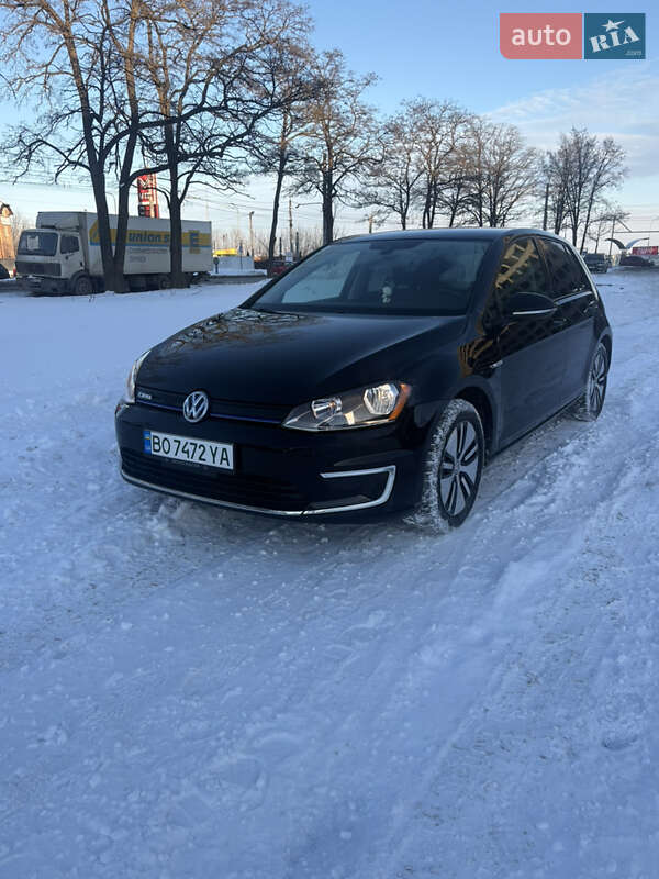 Volkswagen e-Golf 2015