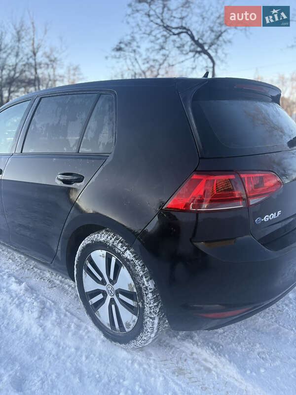 Хетчбек Volkswagen e-Golf 2015 в Тернополі фото 14 Хетчбек Volkswagen e-Golf 2015 в Тернополі