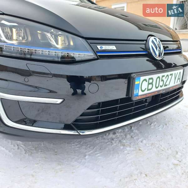 Хэтчбек Volkswagen e-Golf 2016 в Козельце